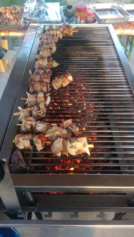 Grill, Bor & Mozi